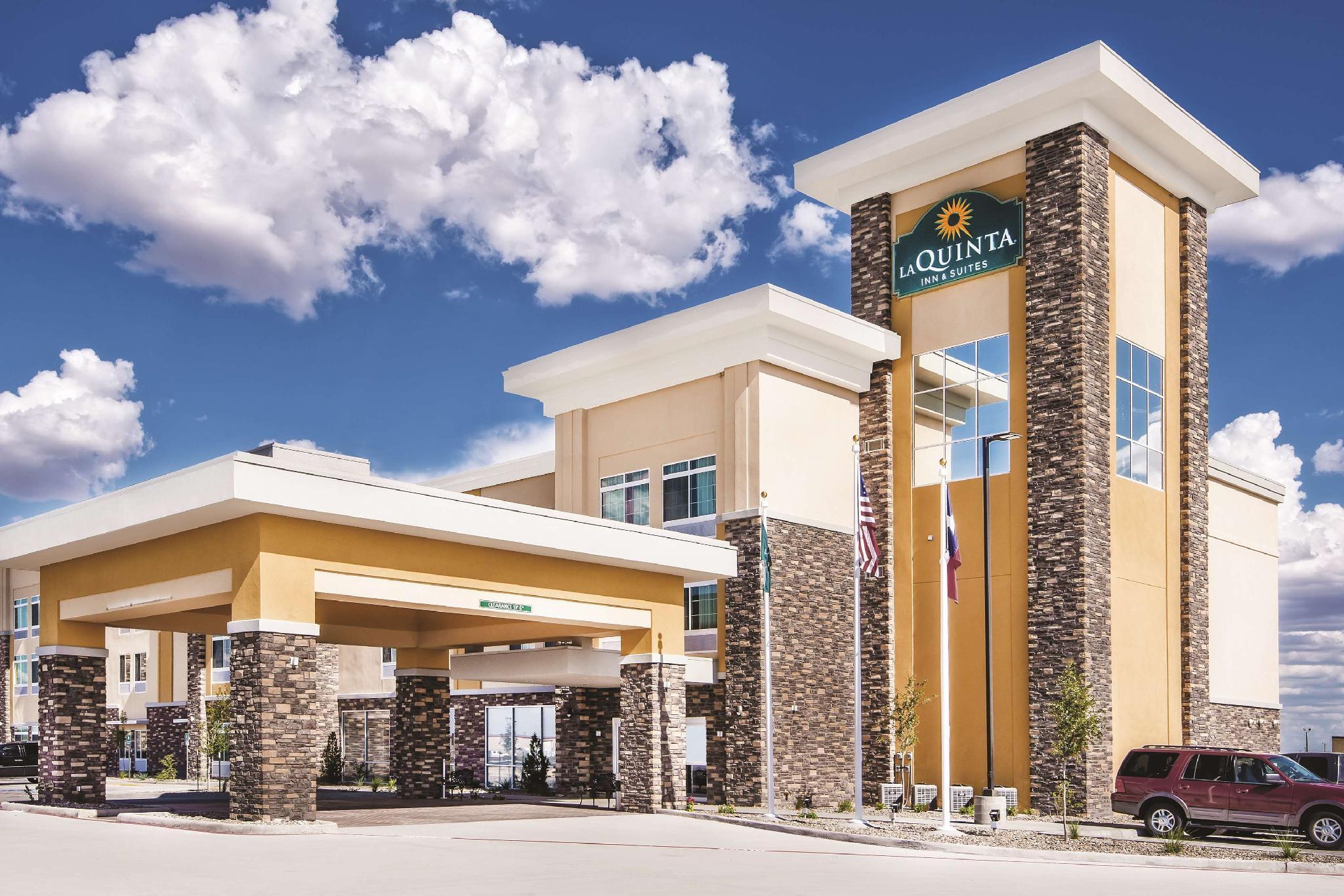 La Quinta By Wyndham Monahans Exterior photo