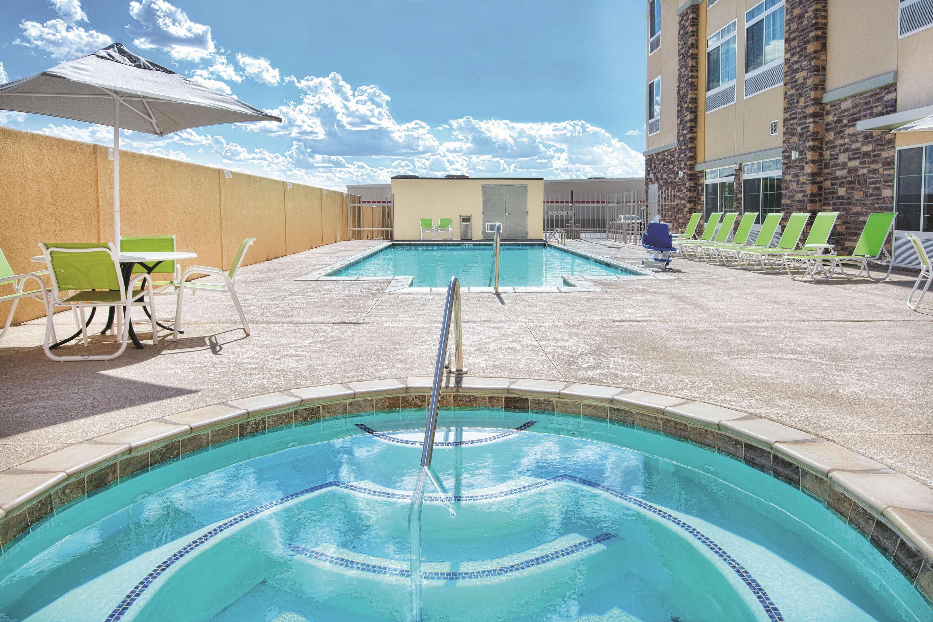 La Quinta By Wyndham Monahans Exterior photo